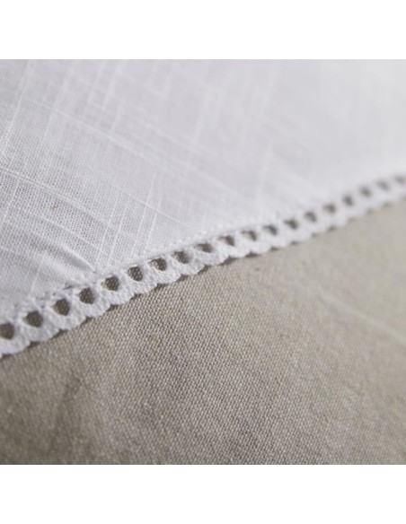 Coussin - TODAY - CHARME - Slub x Chambray x Pompon Berenice - 40 x 40 cm